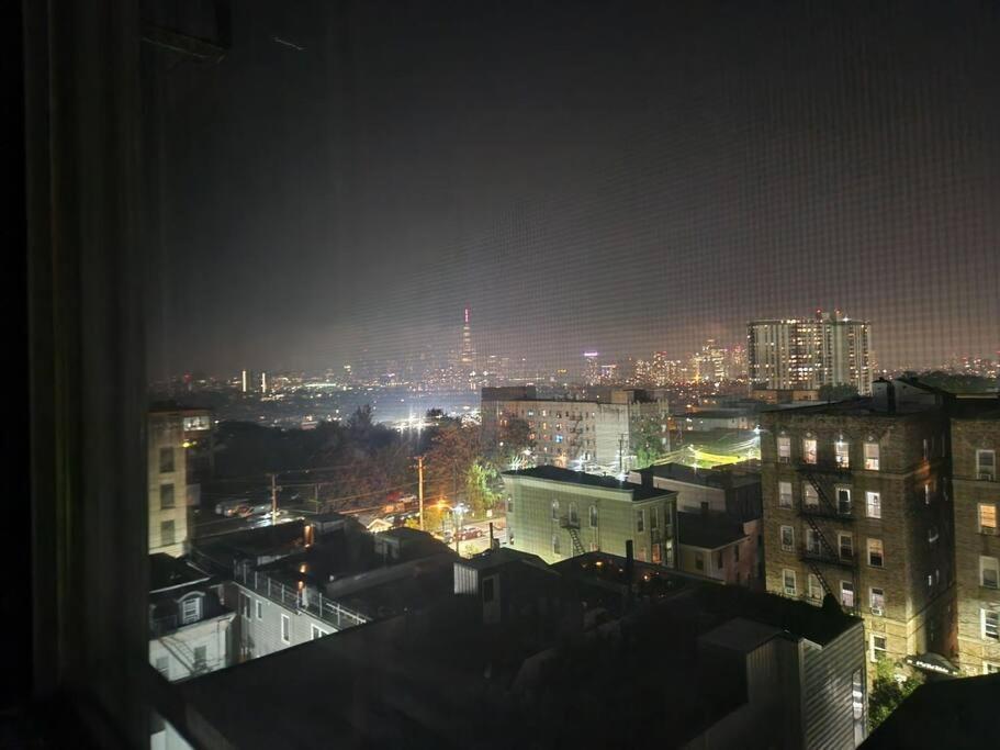 Апартаменты Classy 3 Bed Near Nyc With View! Юнион-Сити Экстерьер фото